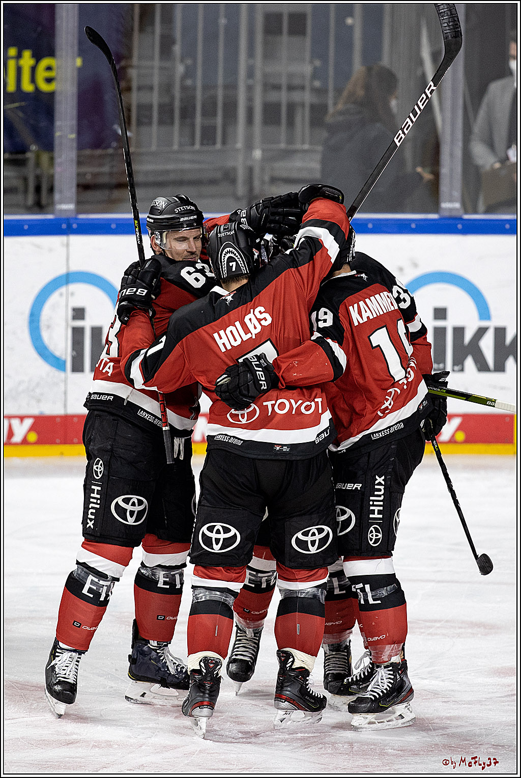 PENNY DEL;  Koelner Haie - Krefeld Pinguine; Koeln, 08.03.2022